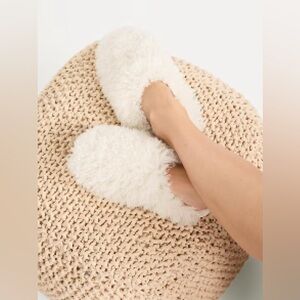 Old Navy Fuzzy Slippers